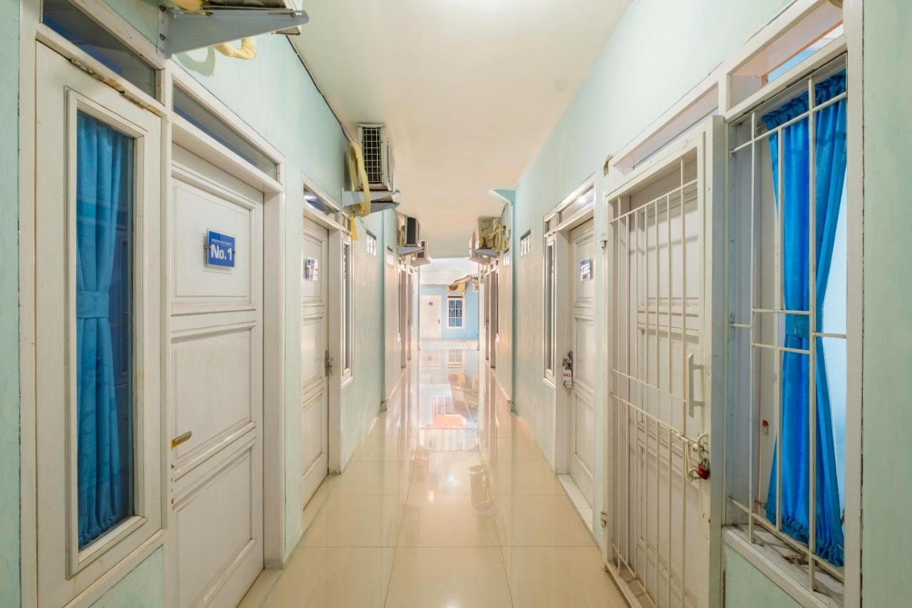 RedDoorz Syariah At Jl Pangeran Hidayatullah Cianjur Hotel Luaran gambar