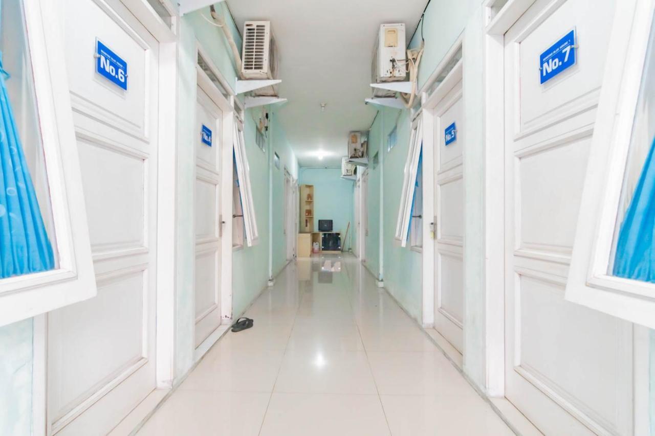 RedDoorz Syariah At Jl Pangeran Hidayatullah Cianjur Hotel Luaran gambar